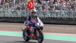 Milli motosikletçiler İngiltere’ye çıkarma yapıyor