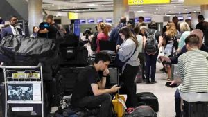 İngiltere’de hava yolu kaosu!