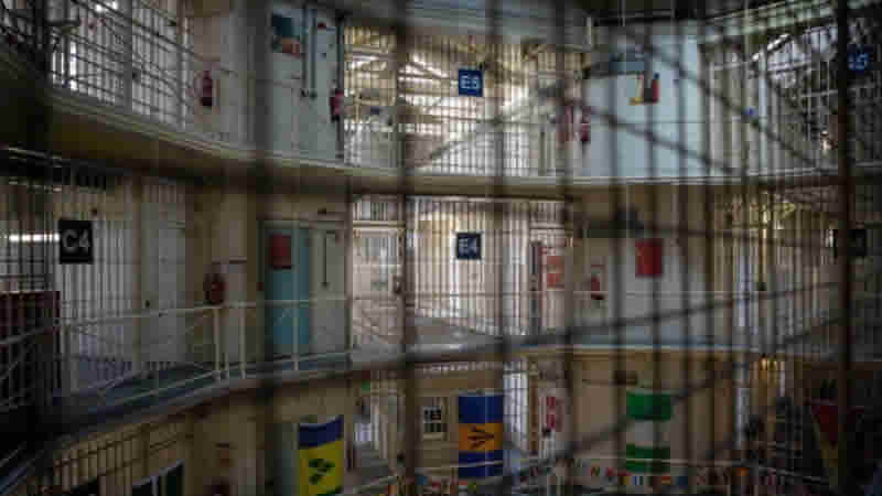 İngiltere’de cezaevlerinin kapasitesi dolmak üzere