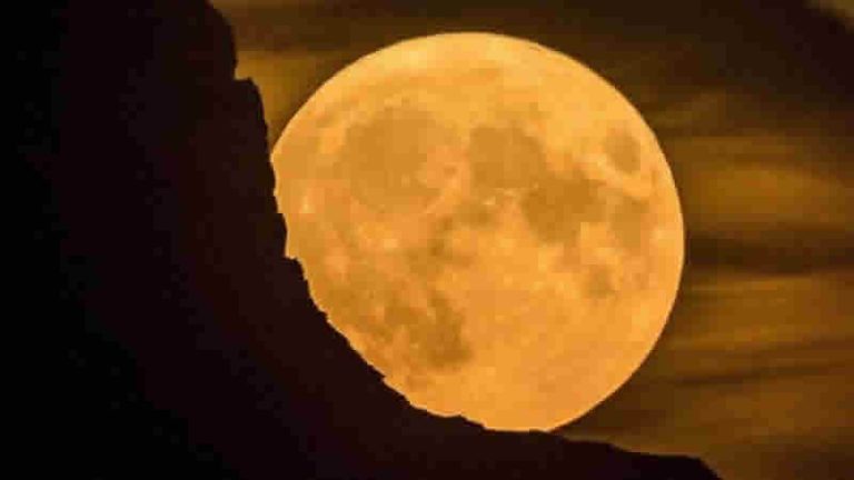 Süper Mavi Ay, Kuzey İrlanda ‘da zirve yapacak