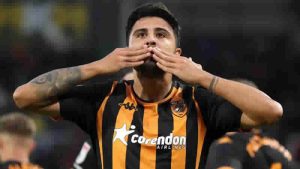 Ozan Tufan İngiltere’yi sallamaya devam ediyor!