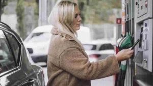 Benzin fiyatları üst üste dördüncü ayda da arttı