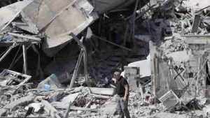 İngiliz diplomatların aileleri İsrail’i terk edecek