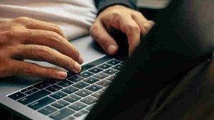 İngiltere’de Hamas içeriklerine yasak yolda