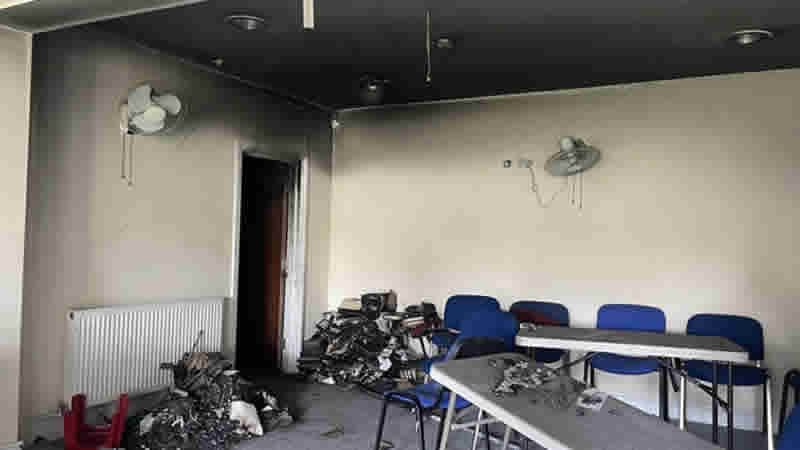 İngiltere’de İslam merkezinin kundaklanmasında polisin ihmali iddiası