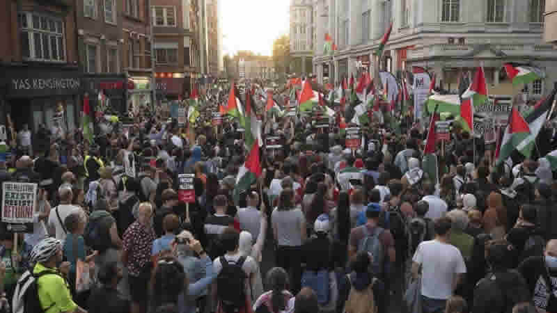 Londra’da Gazze’ye destek yürüyüşündeki ‘cihat’ sloganı sonrası tepki