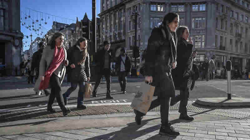 İngiltere’de enflasyon 2 yılın en düşük seviyesinde