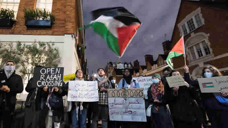 Londra’da Refah Sınır Kapısı’nın kalıcı olarak açılması için gösteri