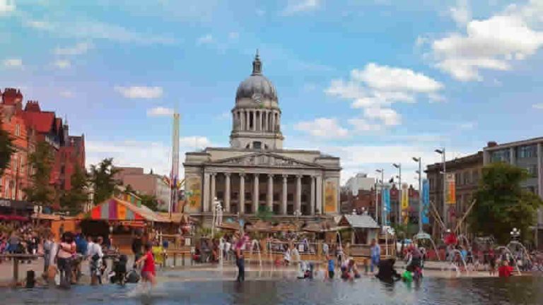 Nottingham Belediyesi iflas etti