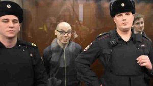 Rusya’da savaş karşıtı şiir okumanın cezası 7 yıl!