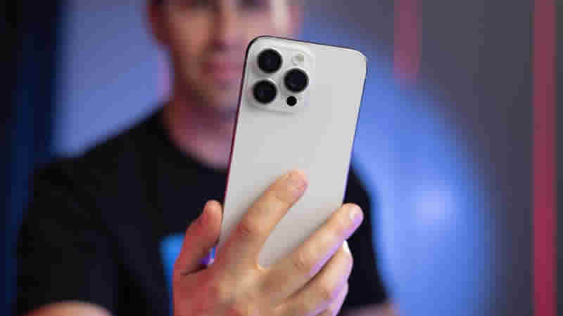 Birleşik Krallık’ta sahte iPhone skandalları bitmiyor