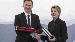 İngiltere, Brexit kayıplarını İsviçre ile telafi edecek