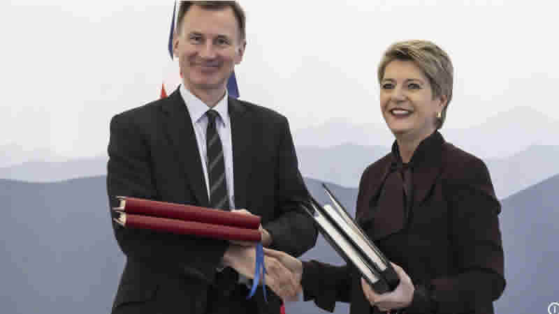 İngiltere, Brexit kayıplarını İsviçre ile telafi edecek