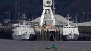 İngiltere, Ukrayna’ya iki mayın avlama gemisi teslim etti