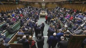 İngiltere parlamentosu Ruanda’ya sığınmacı gönderilmesiyle ilgili tasarıyı kabul etti