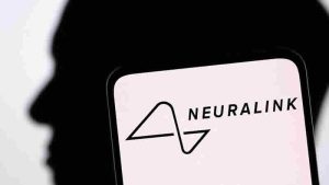 Elon Musk: “Neuralink’in beyin çipi ilk kez bir insana yerleştirildi”