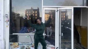Hackney’de bir girişimci, restoranı için 10 bin sterlinlik hibe kazandı
