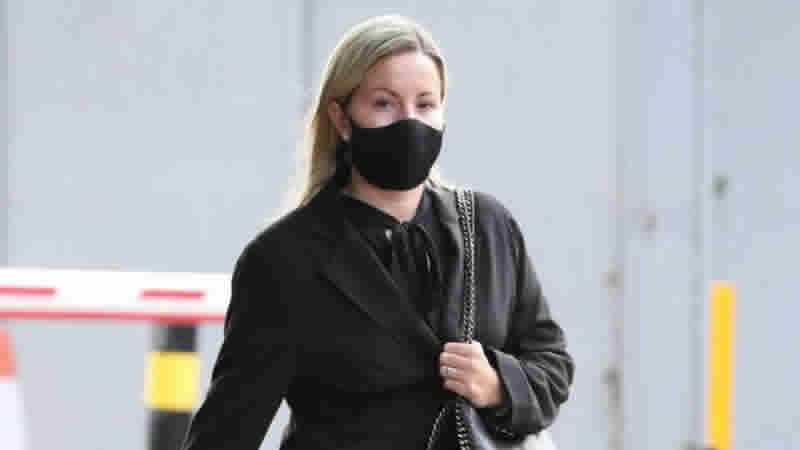 İngiltere’de 15 yaşındaki öğrencisini istismar eden öğretmen meslekten men edildi