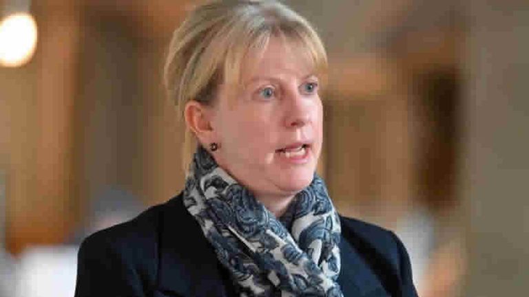 İskoç üniversitelerine ayrılan fonlar kesilecek