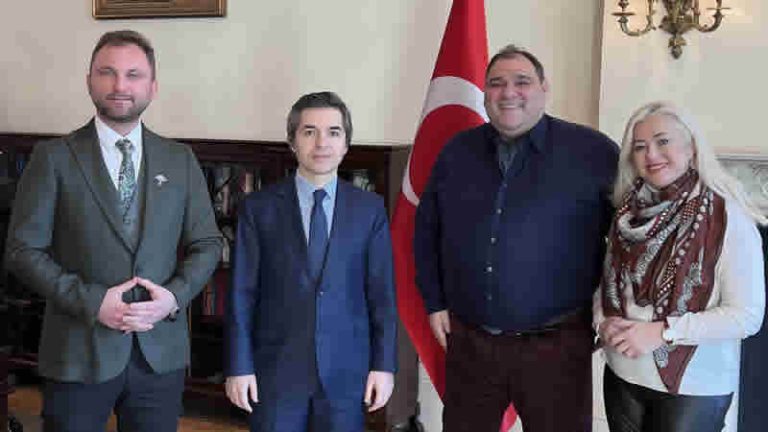 Londra Büyükelçisi Ertaş, Uzman Nöropsikolog Alptekin Aydın’ı ağırladı