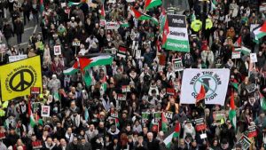 Londra’da on binler bir kez daha Gazze için yürüdü