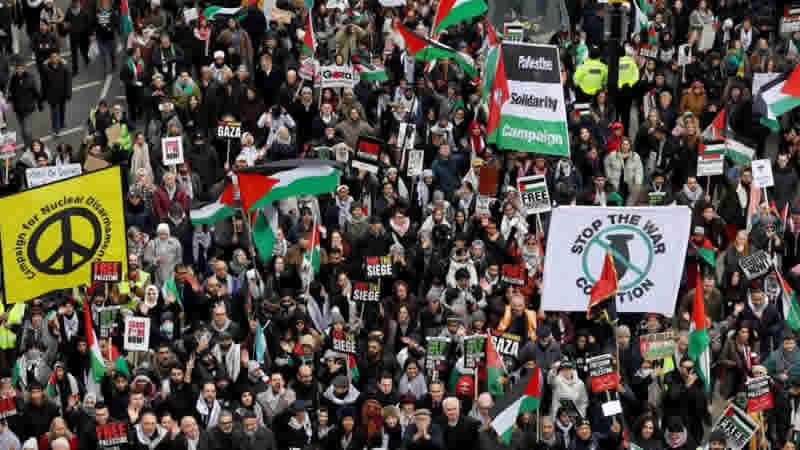 Londra’da on binler bir kez daha Gazze için yürüdü