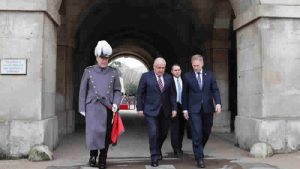 Bakan Güler, İngiltere Savunma Bakanı ve Genelkurmay Başkanı ile görüştü