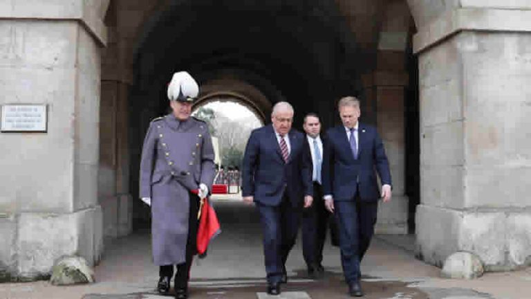 Bakan Güler, İngiltere Savunma Bakanı ve Genelkurmay Başkanı ile görüştü