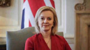 Eski İngiltere Başbakanı Truss: Önümü “İngiliz derin devleti” kesti