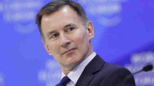 İngiltere hükümeti emeklilik fonları için yeni seçenekleri inceliyor