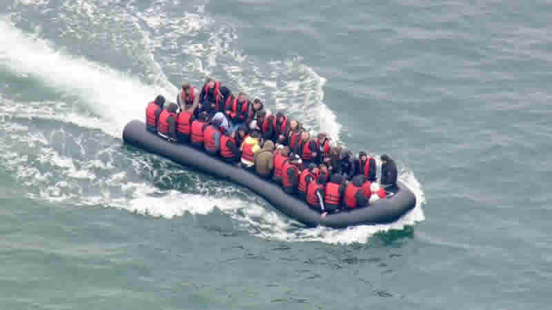 The Guardian: İngiltere’ye gelen yüzlerce sığınmacı hapis cezasına çarptırıldı