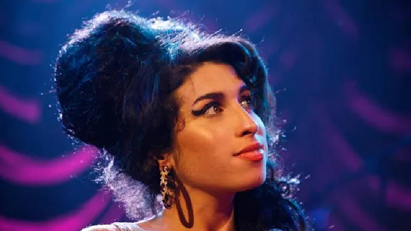 Amy Winehouse’un Özel Eşyaları eBay’de Satışa Sunuldu