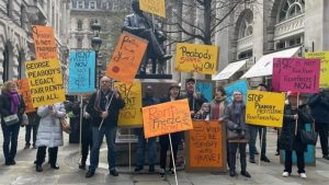 İngiltere ve Galler’de Yüzyıllardır Süren Kira Sözleşmesi Sistemi Kalkıyor