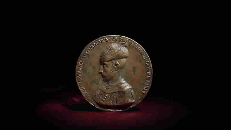 Fatih’in şehzadelik dönemine ait “tılsımlı madalyon” Londra’da satışa çıkacak