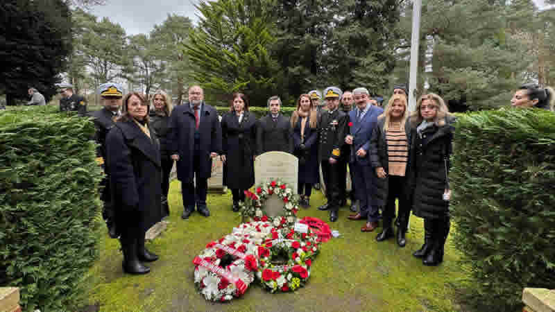 İngiltere ve İrlanda’da 18 Mart Şehitleri anıldı