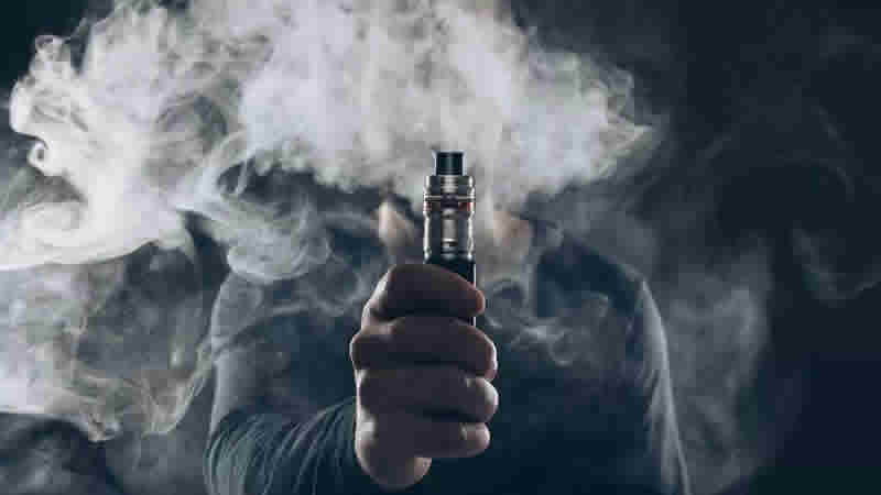 İngiltere’de 2026’dan itibaren yeni elektronik sigara vergisi uygulanacak