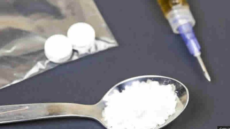 İngiltere’nin yeni tür uyuşturuculara karşı önlemleri eleştiriliyor