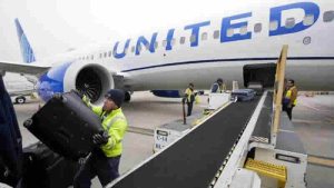 Londra’dan kalkan uçak, sarhoş yolcular nedeniyle acil iniş yaptı