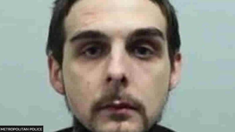 Londra polisi her yerde bu adamı arıyor