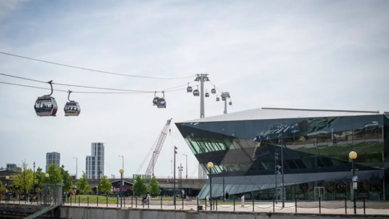 Londra Belediye Başkanlığı İçin 13 Aday Yarışıyor