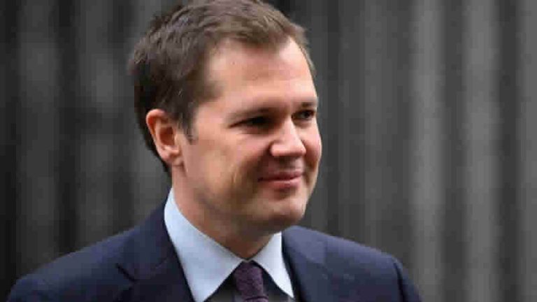 İngiltere’nin eski Eski  İçişleri Bakan Yardımcısı’ndan vize rejimi için yeni öneri