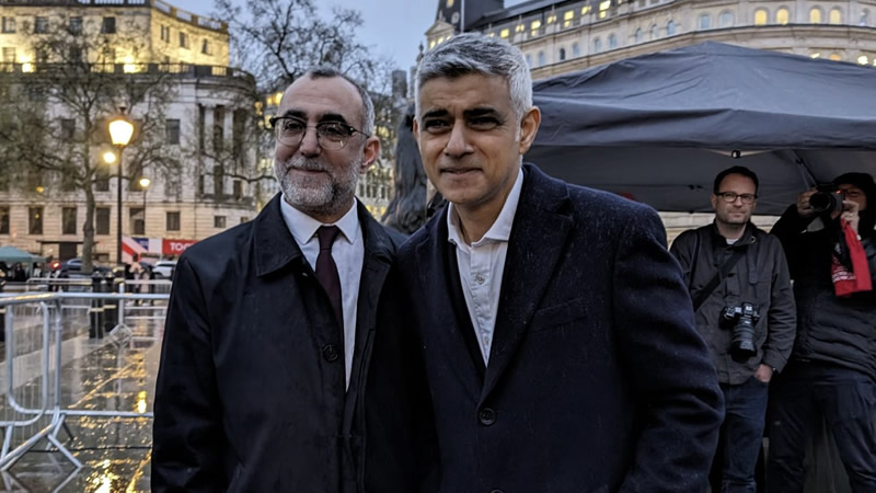 Londra’da “Türkiye Yüzyılı” Sergisi ve Trafalgar Meydanı’nda İftar