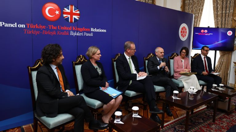 Türkiye-Birleşik Krallık İlişkileri Paneli Londra’da Gerçekleştirildi