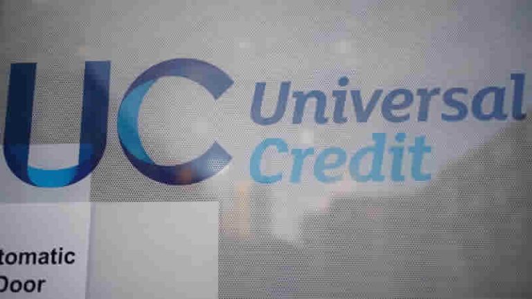 Binlerce engelli ‘evrensel kredi’ kapsamında yılda 2.800 sterlin daha az alacak