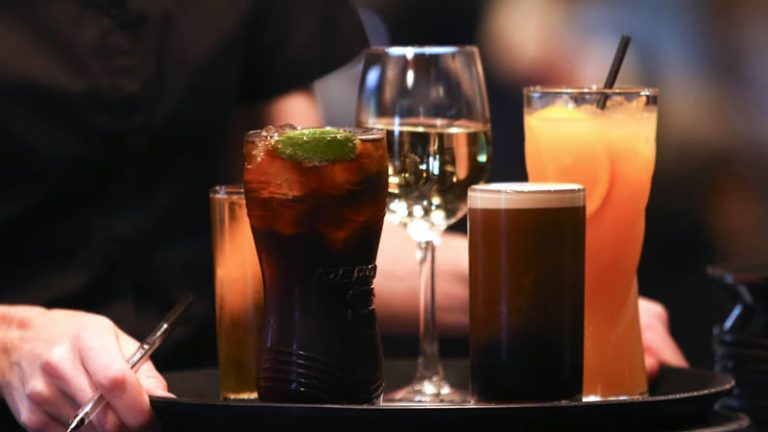 Alkol bağımlılığının İngiltere’ye yıllık maliyeti 27 milyar Sterlin