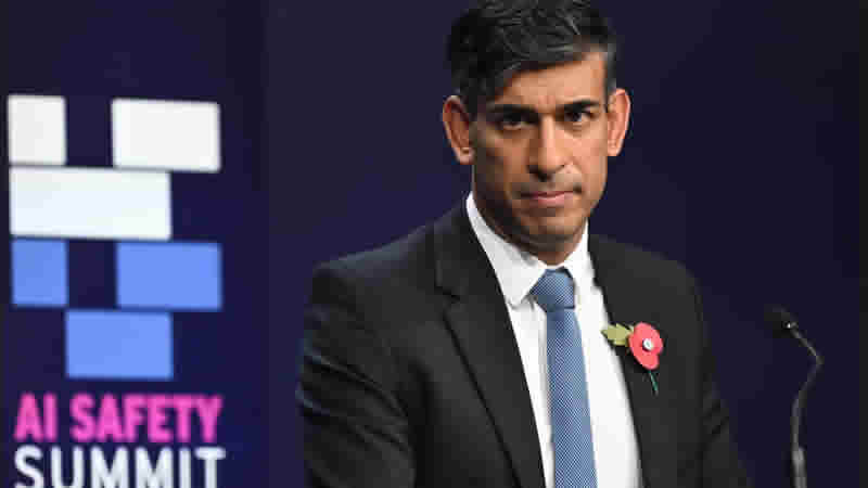 Sunak:  “İngiltere tarihinin en tehlikeli yıllarıyla karşı karşıya”