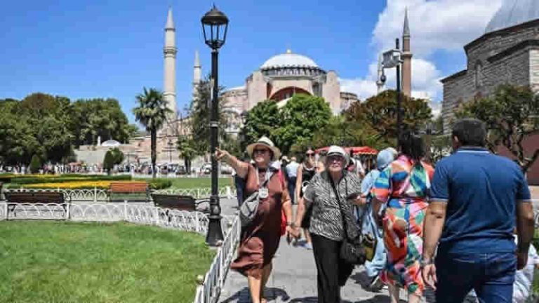 İngiltere, Türkiye’ye seyahat tavsiyelerini güncelledi