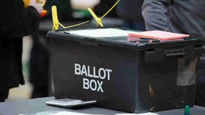 Muhafazakar Parti yerel seçimlerde büyük kayıplarla karşı karşıya