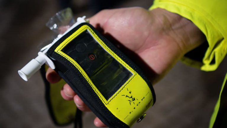 İngiltere’de Alkollü Araç Kullanma Sınırının Düşürülmesi Talep Ediliyor