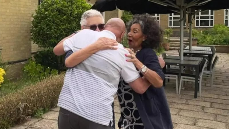 3 Kardeş 70 Yıl Sonra DNA Testi Sayesinde Kavuştu